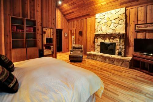 Forrest Lodge Four-bedroom Chalet
