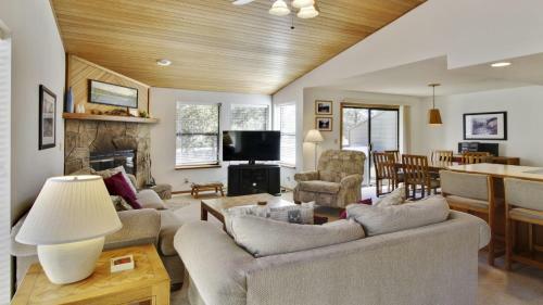 Apartamento Fairway Village 32 Three-bedroom Condo