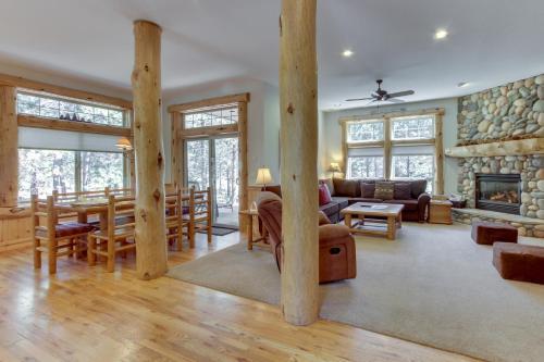 17 Camas Lane