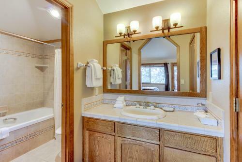 Sequoia Lane 11 | Discover Sunriver