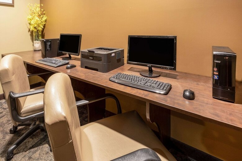 Hotel Microtel Inn & Suites By Wyndham - Timmins