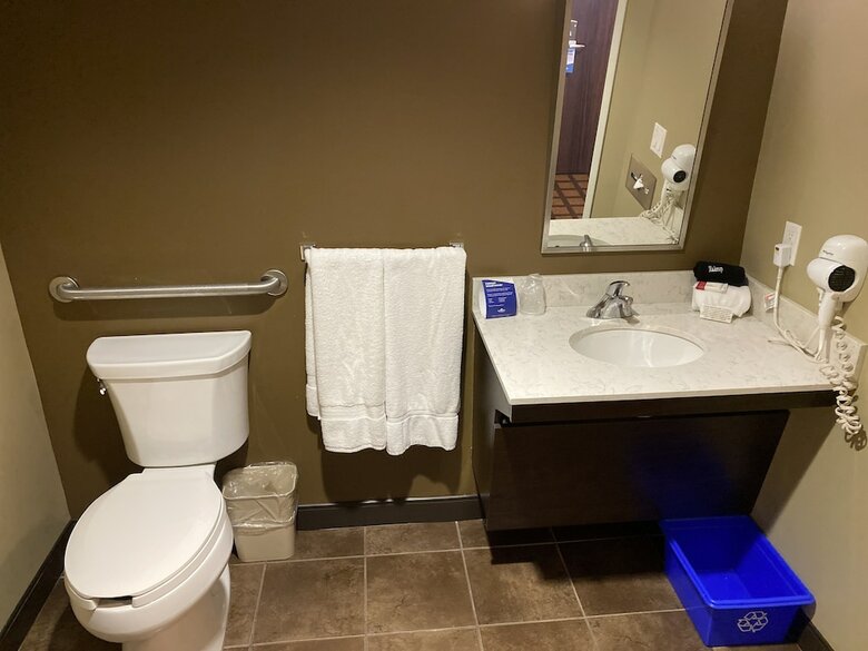 Hotel Microtel Inn & Suites By Wyndham - Timmins
