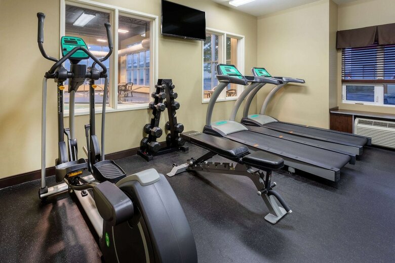 Hotel Microtel Inn & Suites By Wyndham - Timmins