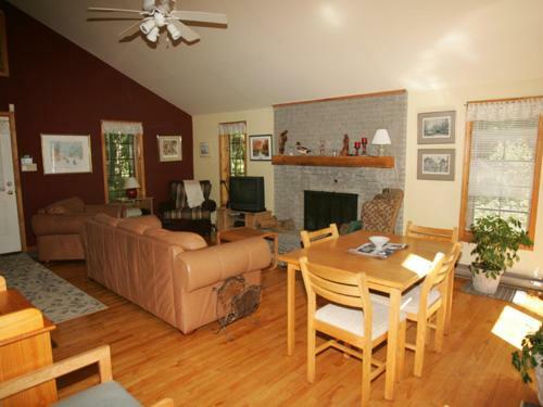 Cottages Du Lac Orford, Unit� D, Le Nymph�a