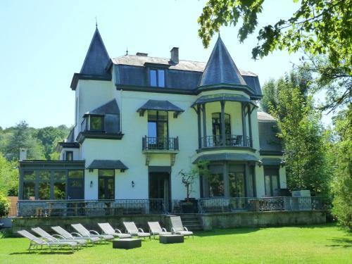 Holiday Home Le Manoir Hastiere Par Dela