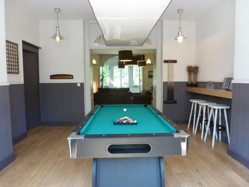 Holiday Home Le Manoir Hastiere Par Dela