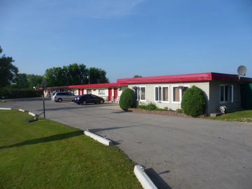 The Silver Birch Motel