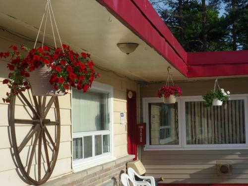 The Silver Birch Motel
