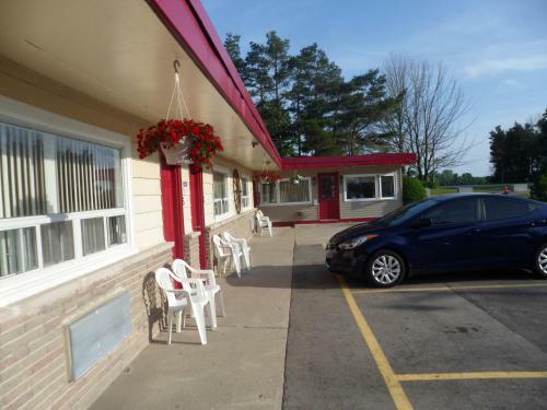 The Silver Birch Motel