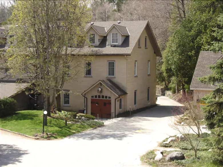 Hotel Benmiller Inn & Spa
