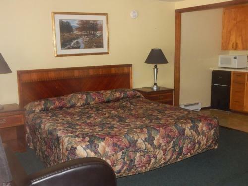 Hotel Cedar Village Motel & Rv