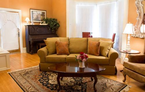 Bed & Breakfast The Foxglove Inn
