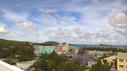 Lien Thong Hotel