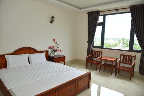 Riverside Cai Be Hotel