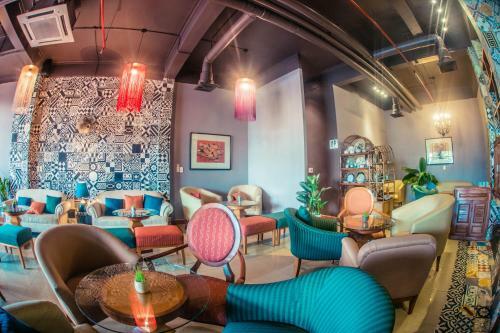 Geminai Hotel & Caf�