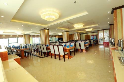 Blue Wave Hotel