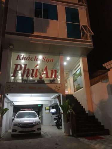 Hotel Kh�ch S?n Ph� An