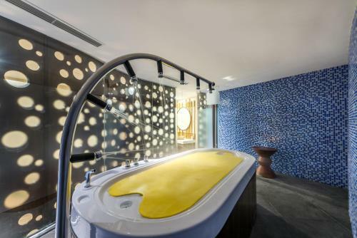 Hotel Flamingo Dai Lai - Forest In The Sky
