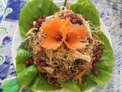 Hoa Luan Restaurant Hostel
