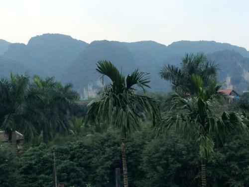 Hoa Luan Restaurant Hostel