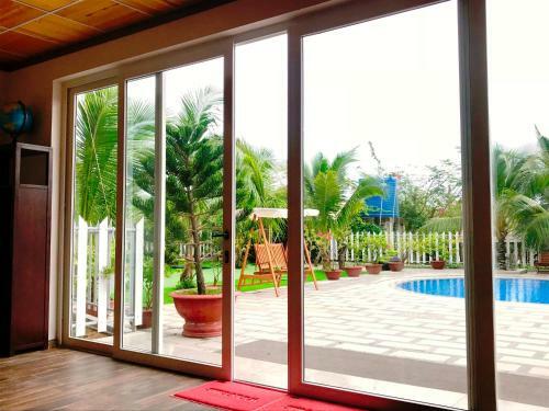 Hotel Oceanward Resort