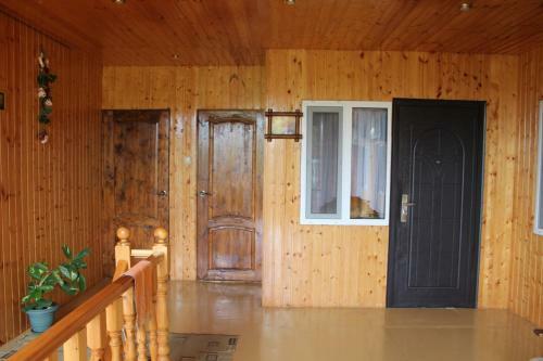 Hostal Guest House U Larisy