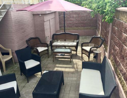 Hostal Rozalin Guest House