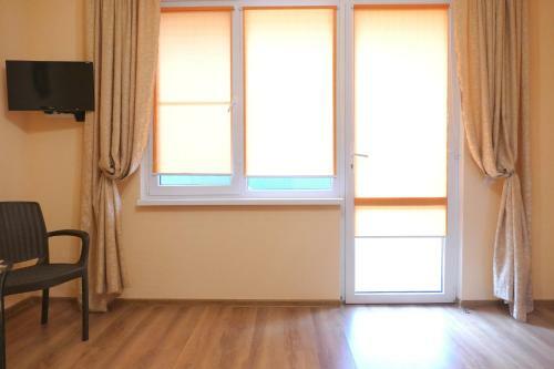 Hostal Anzor Guest House