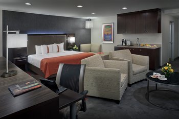 Hotel Holiday Inn Downtown Superdome (duplicated 42093)