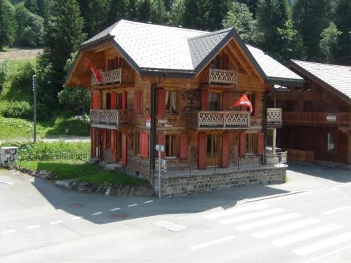 Chalet Suisse Bed And Breakfast