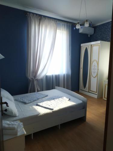 Hostal ????-????????