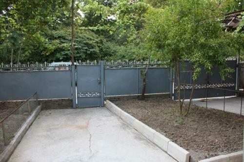 Hostal Guest House Monini