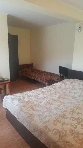 On Eshba 61 Guest House