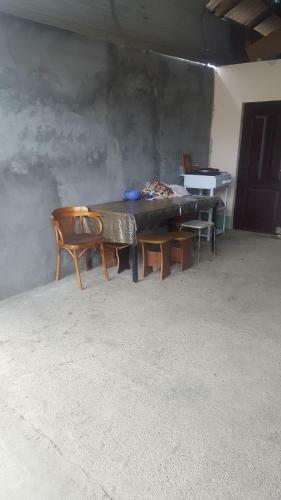 On Eshba 61 Guest House