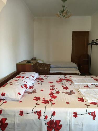 Hostal Gostevoy Dom U Rozy