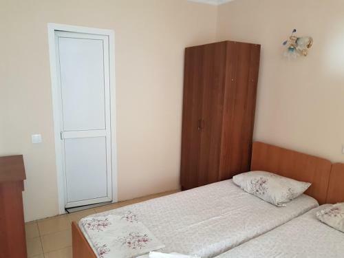 Hostal Guest House Artem
