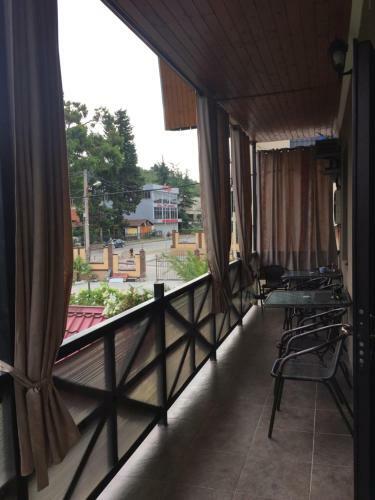 Hostal D'emil Guest House