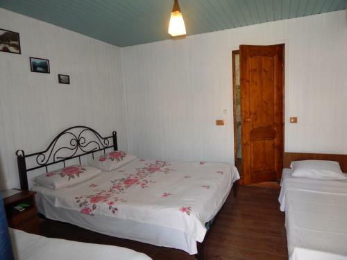 Hostal Otdykh U Tatyany Guest House