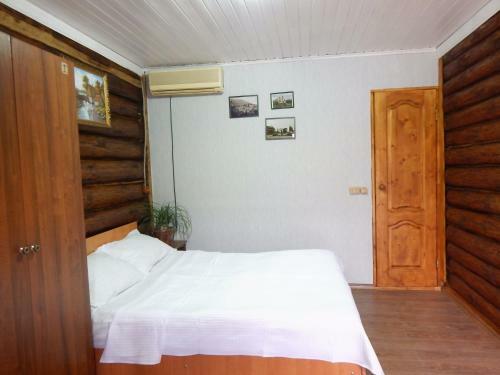 Hostal Otdykh U Tatyany Guest House