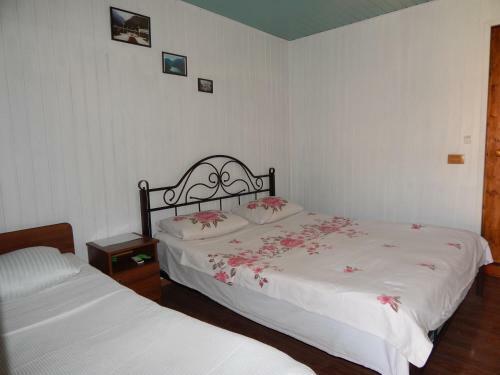 Hostal Otdykh U Tatyany Guest House