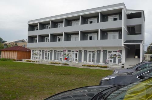 San-lora Hotel