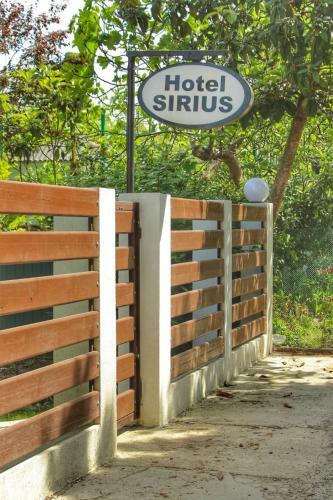 Hostal Guest House Sirius