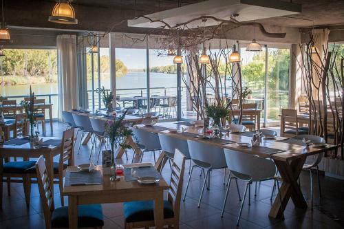 Hostal Broadwater River Estate