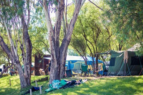 Hostal Broadwater River Estate