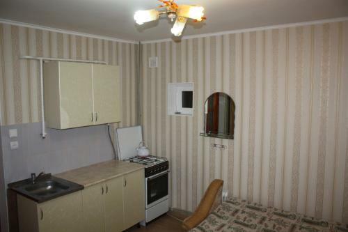 Apartment On Pereulok Yanovskogo 2