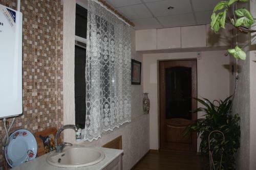 Apartment On Pereulok Yanovskogo 2