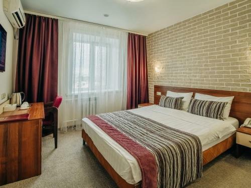 Aurora Hotel