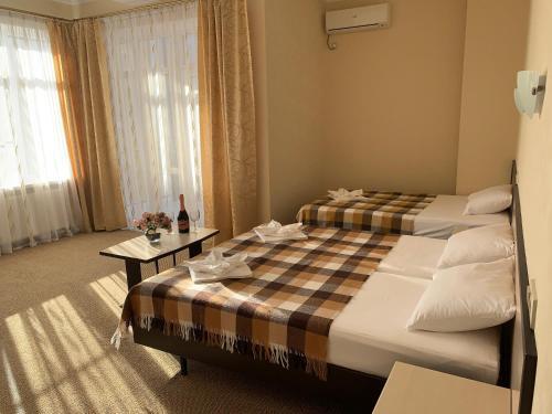 Hostal Lazurit Guesthouse