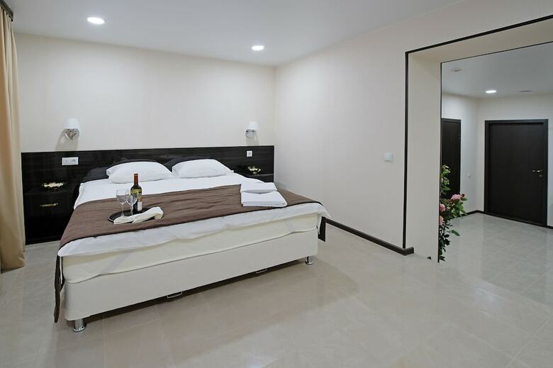 Menua Hotel