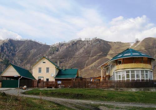 Hostal Dom Na Beregovoy